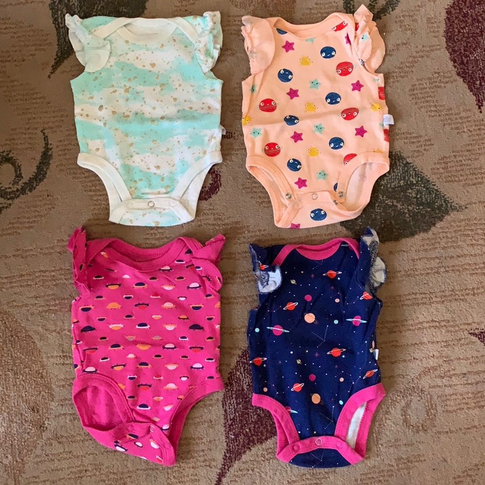 Rosie Pope 4 piece ruffle sleeve onesie